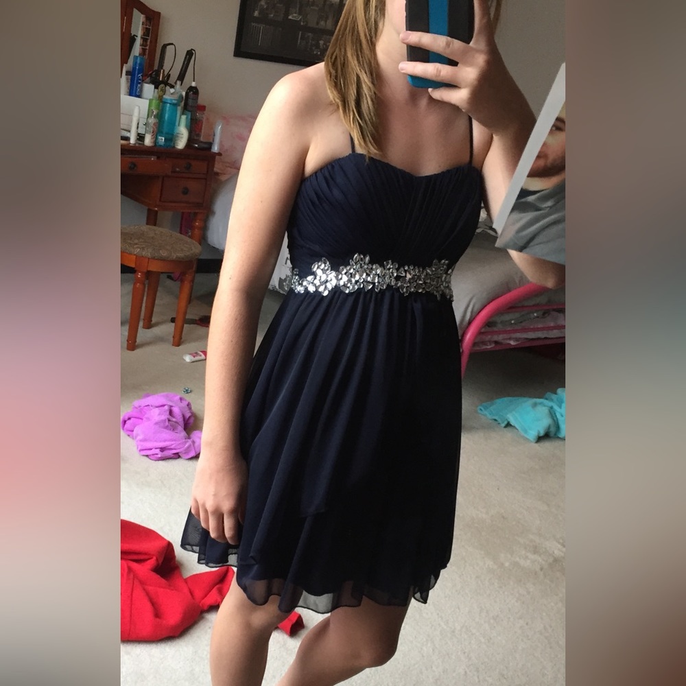 Strapless sweetheart neckline dress w/ gemstone detailing